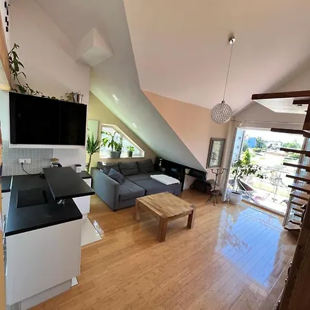 Apartament Loft Z Antresola W Gdansku Apartman *